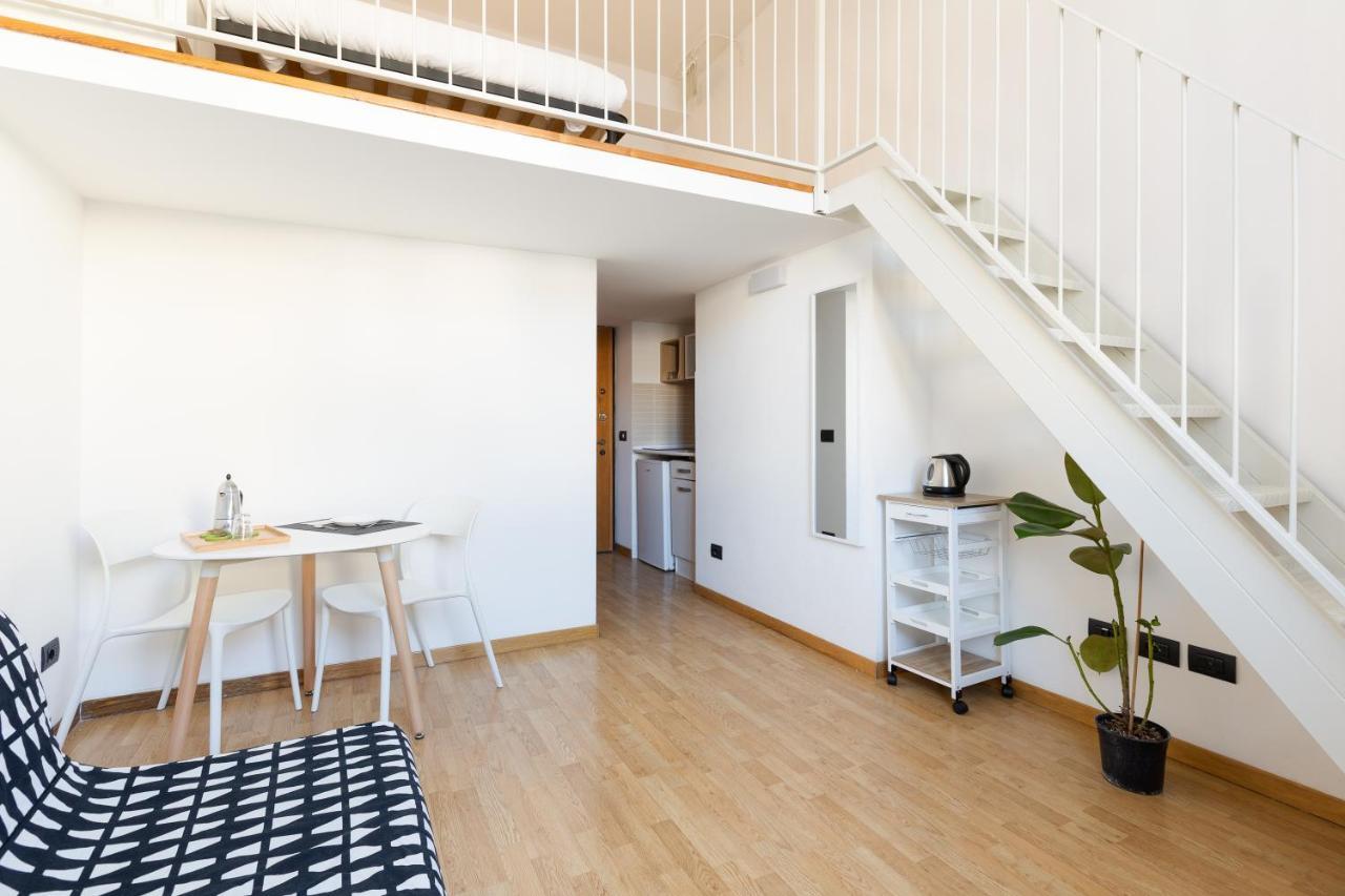 Apts Milano-corso Magenta Milan