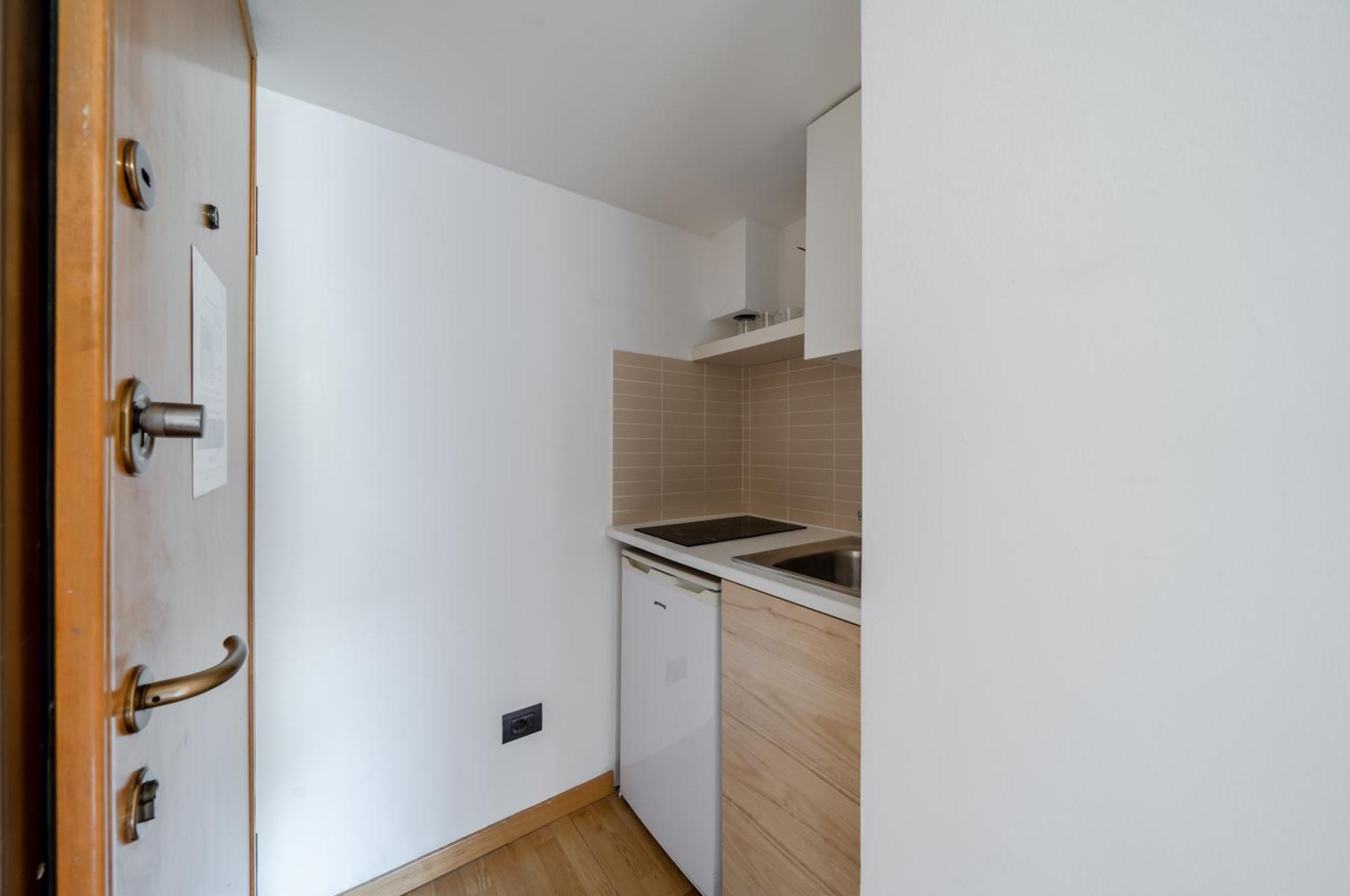 Apts Milano-corso Magenta Milan